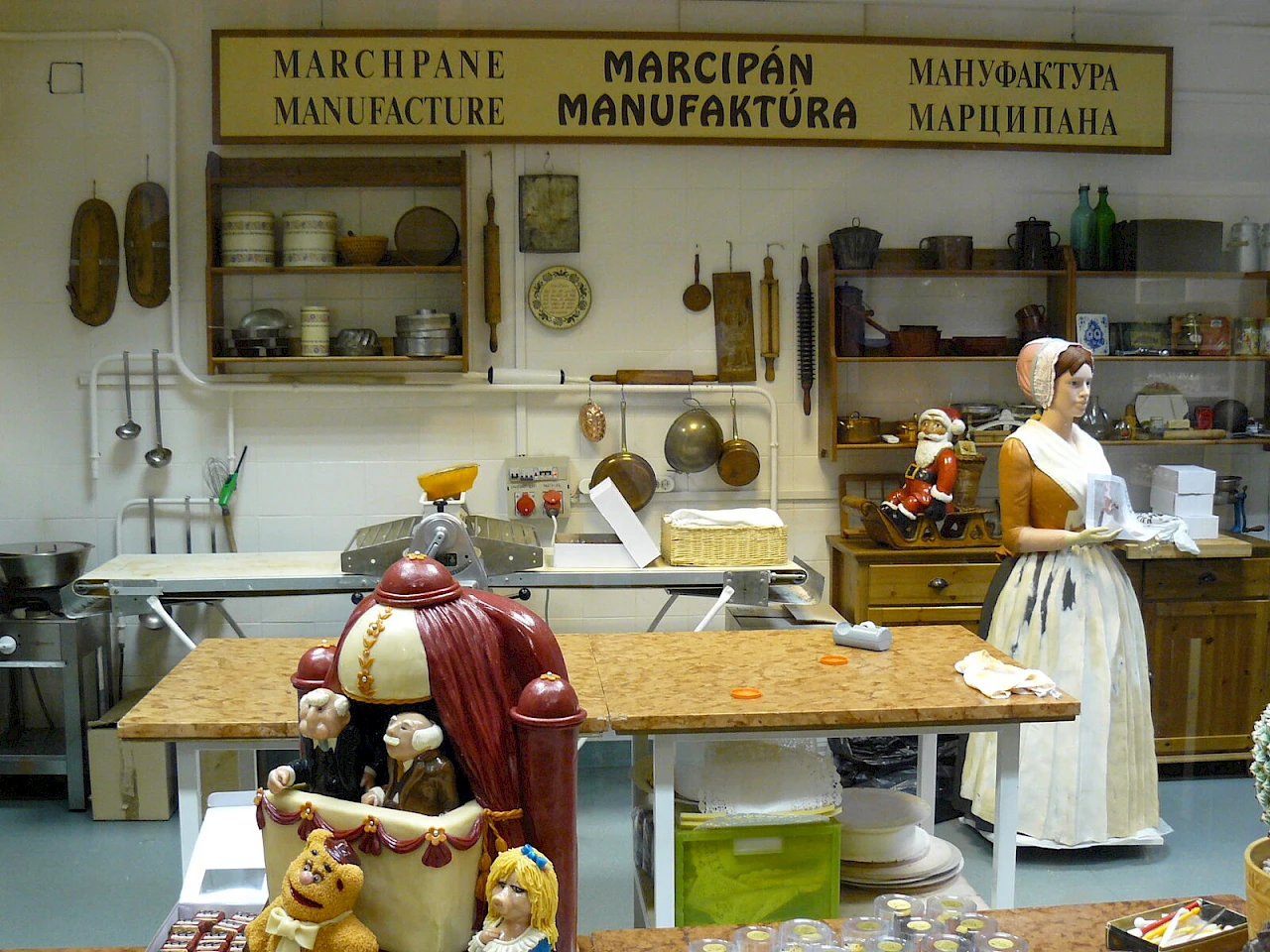 La bottega del marzapane ricostruita nel Museo del Marzapane di Santandrea